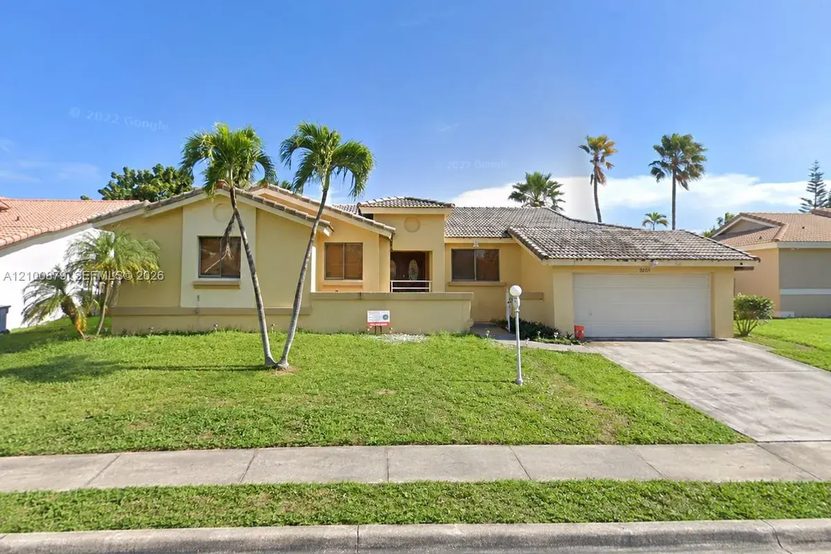 20205 SW 79th Ct, Cutler Bay FL 33189