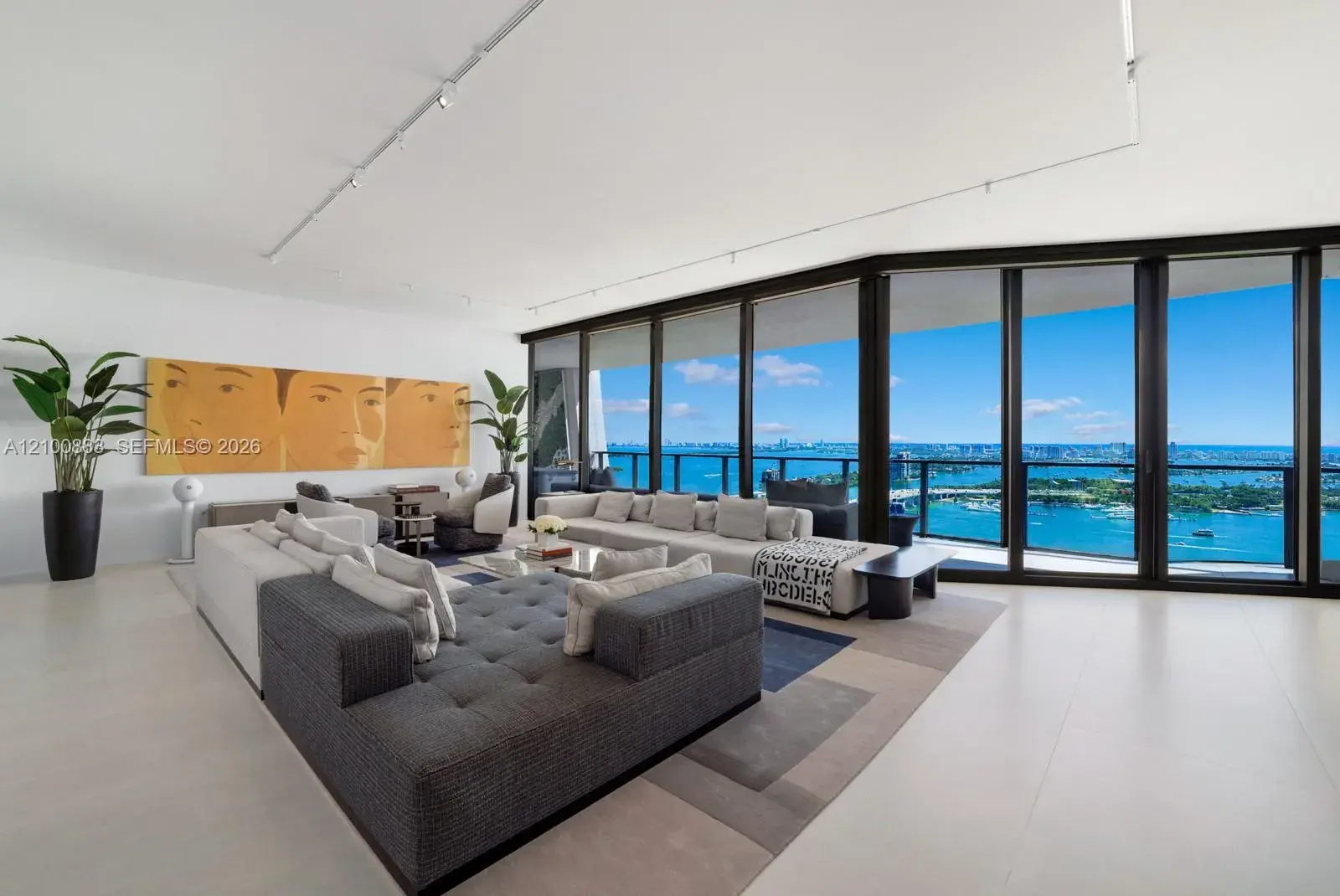 1000 Biscayne Blvd # 3302, Miami FL 33132