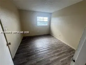 5100 SW 41st St # 1, Hollywood FL 33023