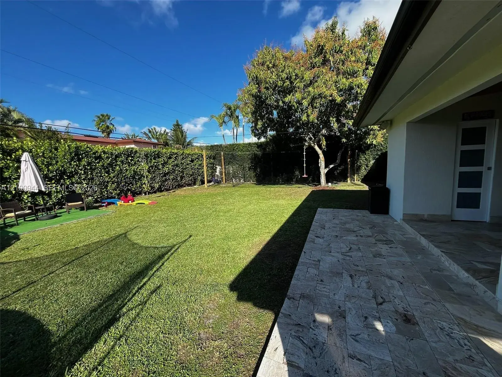 9975 NW 27th Ter, Doral FL 33172