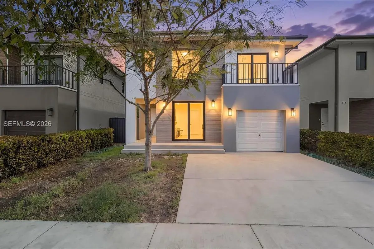 218 NW 11th Ct, Florida City FL 33034