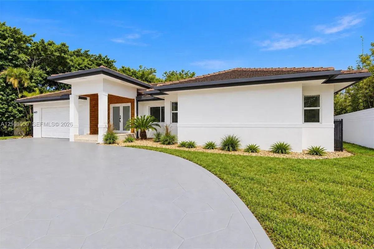 6421 Miller Dr, South Miami FL 33155