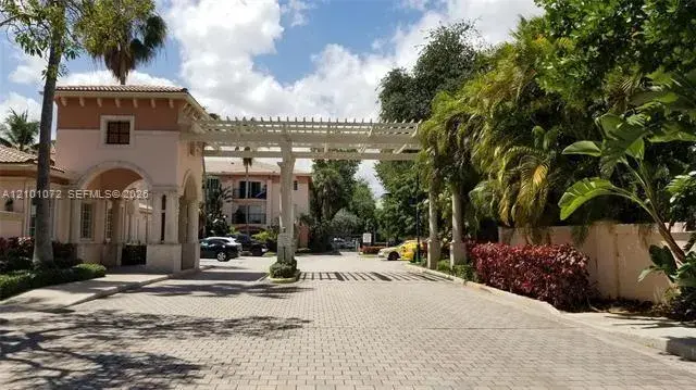 2005 SE 10th Ave # 417, Fort Lauderdale FL 33316