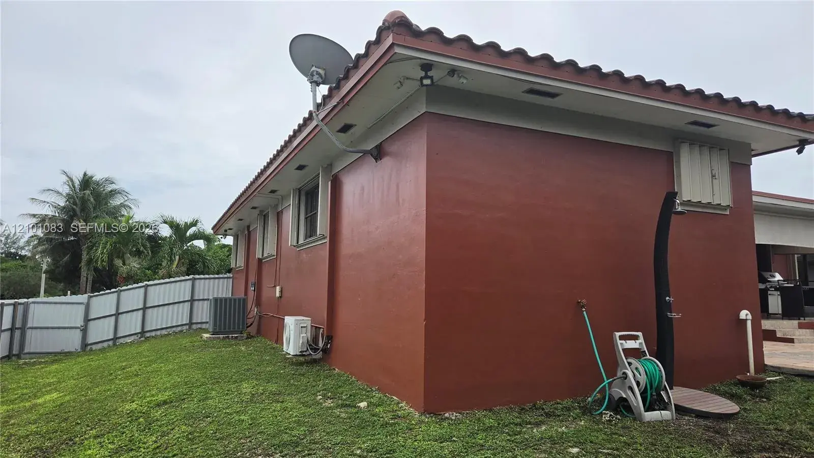 8065 SW 205th Ter, Cutler Bay FL 33189