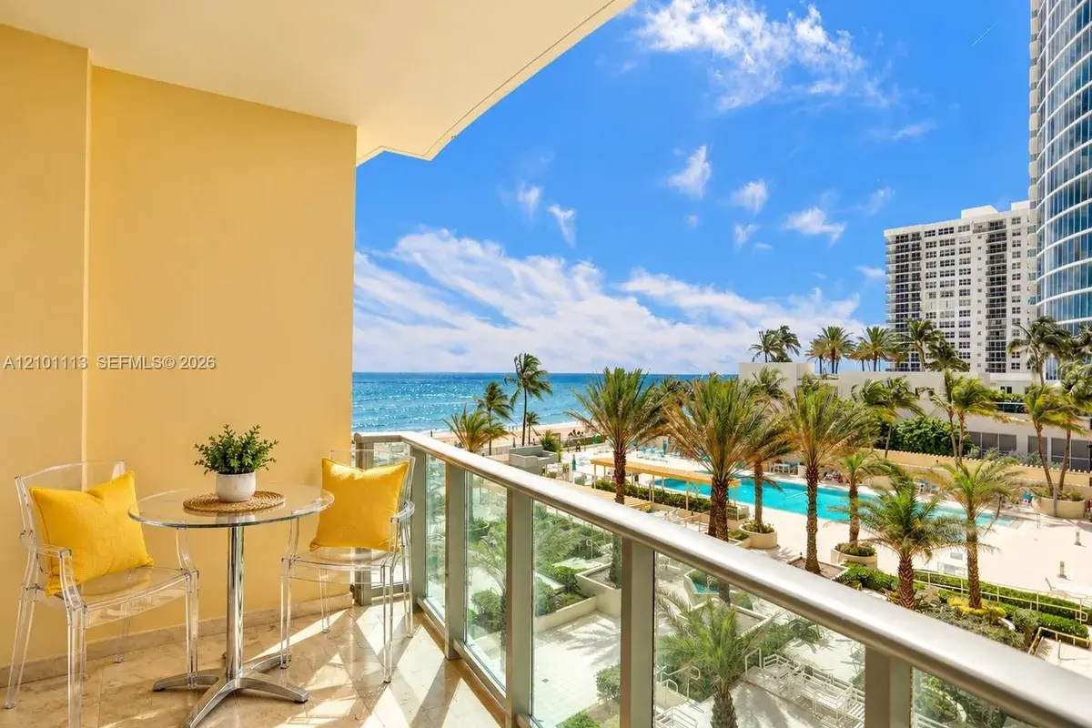 2501 S Ocean Dr, Hollywood FL 33019