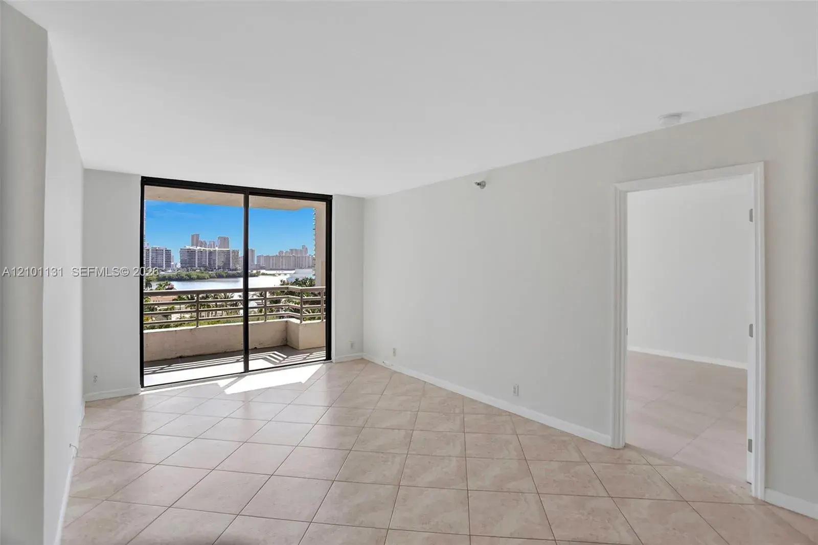 3300 NE 191st St # 1016, Aventura FL 33180