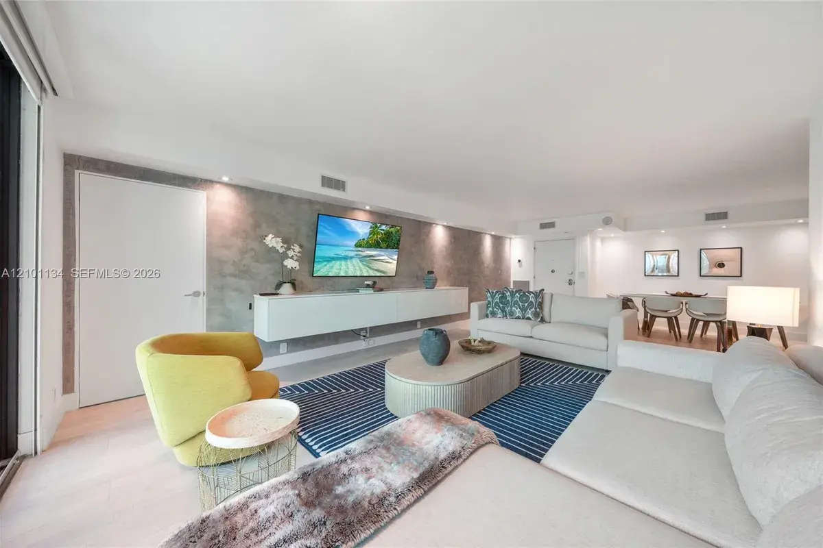 1111 Crandon Blvd # A1105, Key Biscayne FL 33149