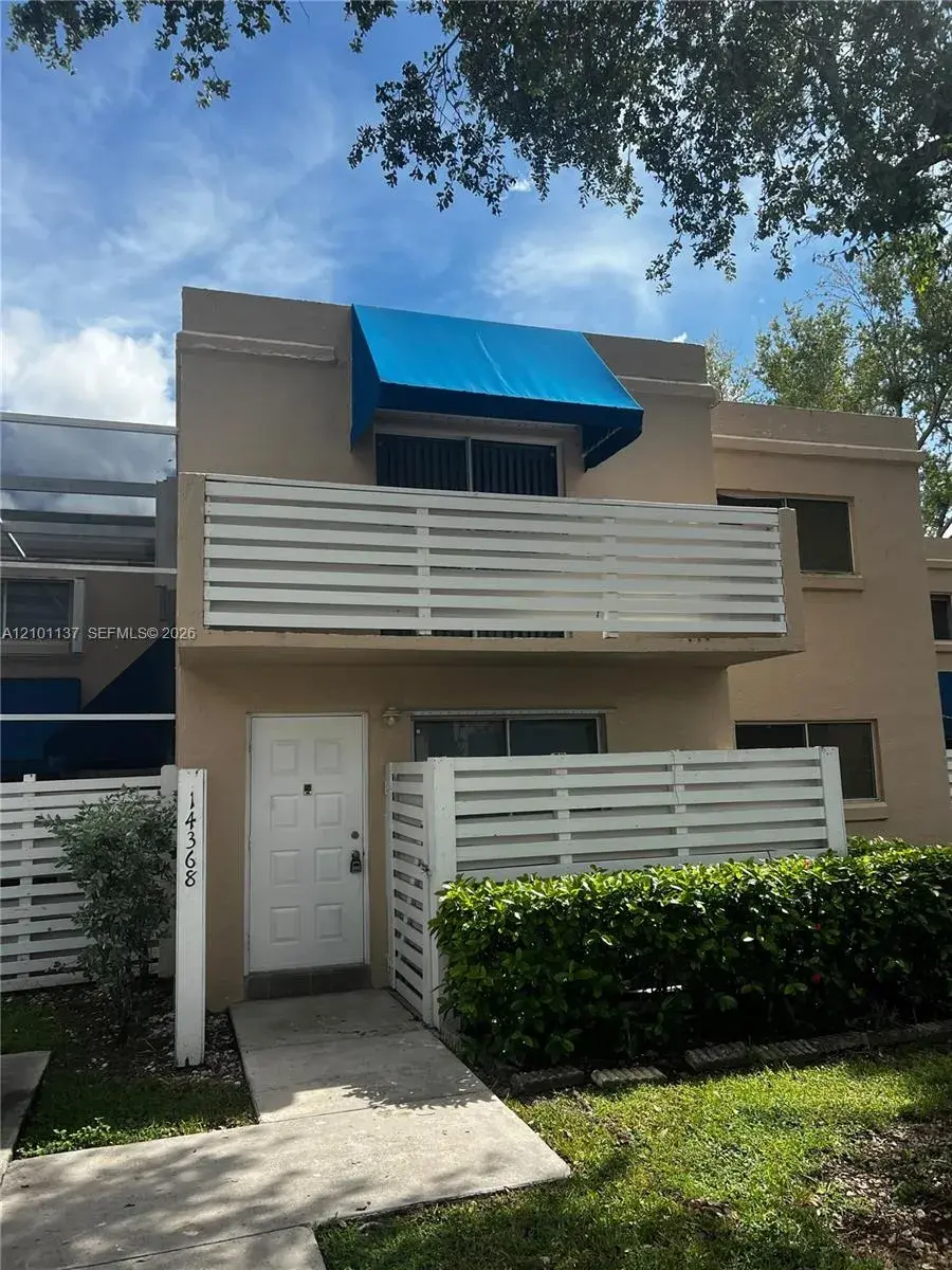 14368 SW 98th Ter, Miami FL 33186