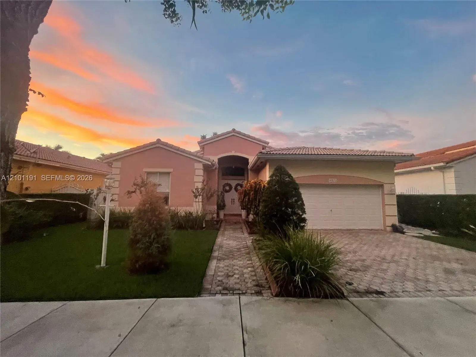16125 SW 62nd Ter, Miami FL 33193