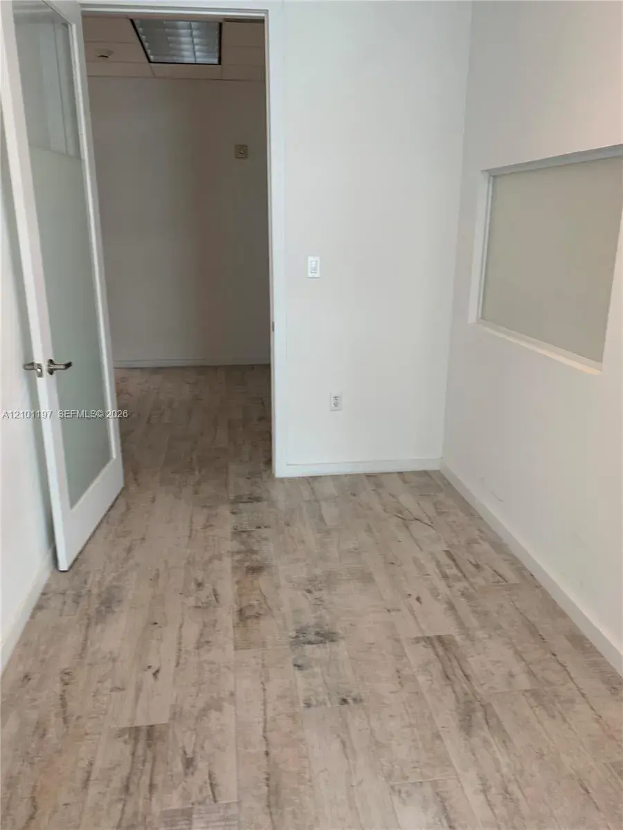 175 SW 7th St # 2102, Miami FL 33130