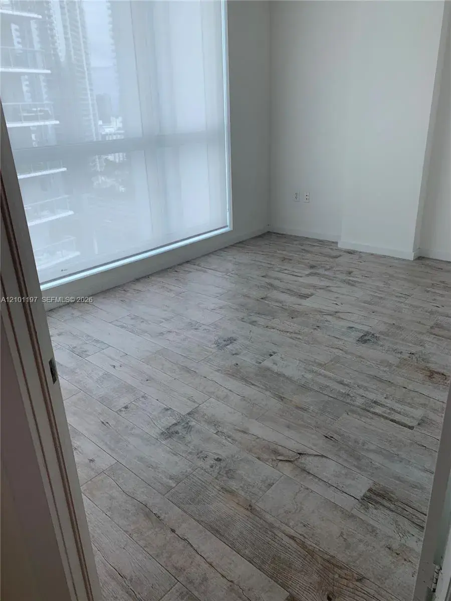 175 SW 7th St # 2102, Miami FL 33130