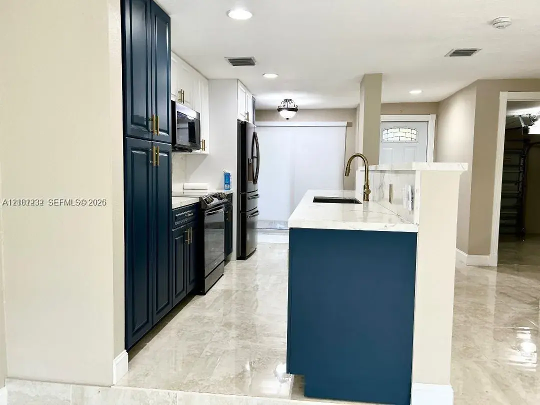 875 NW 80th Ter # 1, Plantation FL 33324