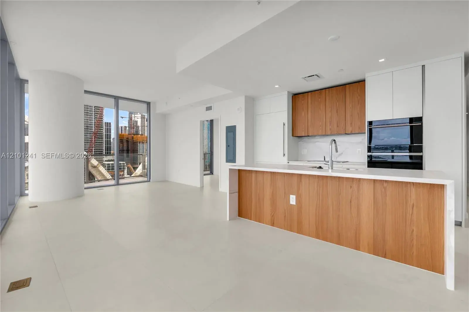 1400 Biscayne # 1901, Miami FL 33132