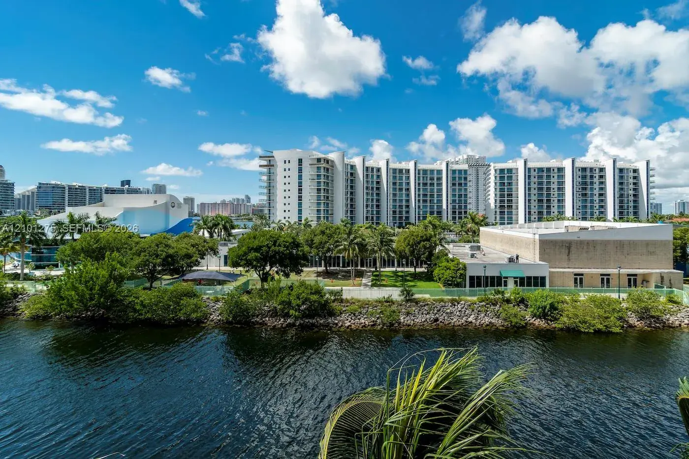 3330 NE 190 ST # 516, Aventura FL 33180