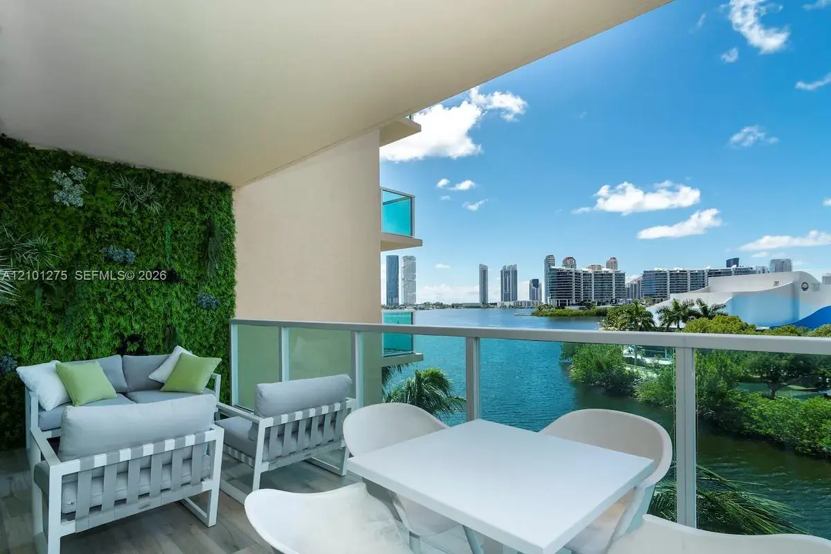 3330 NE 190 ST # 516, Aventura FL 33180