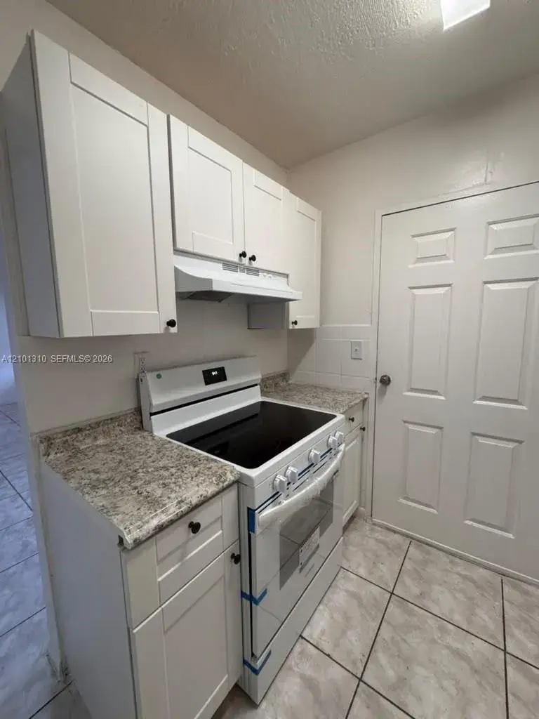 3353 Davie Blvd # 307, Fort Lauderdale FL 33312