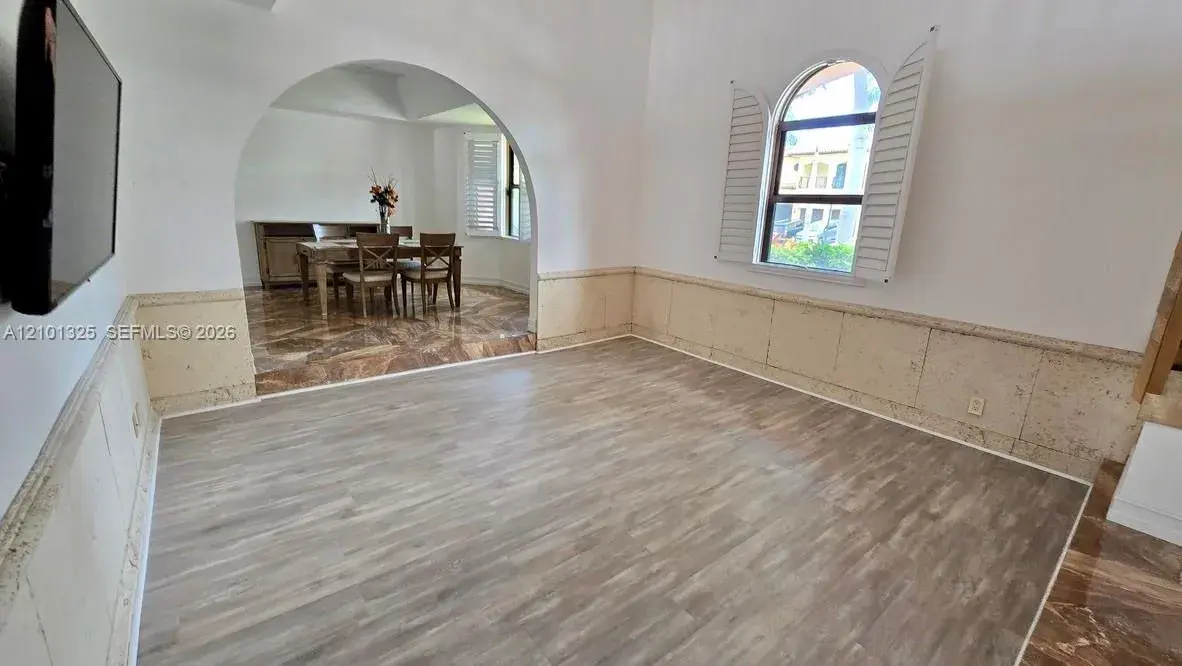 741 Tyler St, Hollywood FL 33019