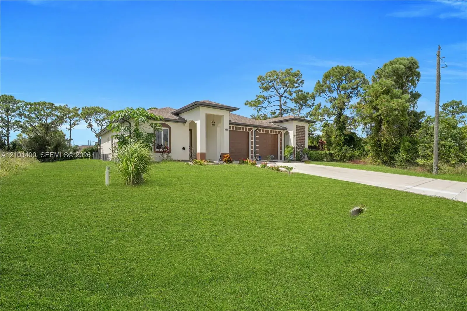 4869 28TH ST SW, Lehigh Acres FL 33973
