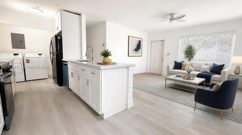 721 N 68th Ter, Hollywood FL 33024