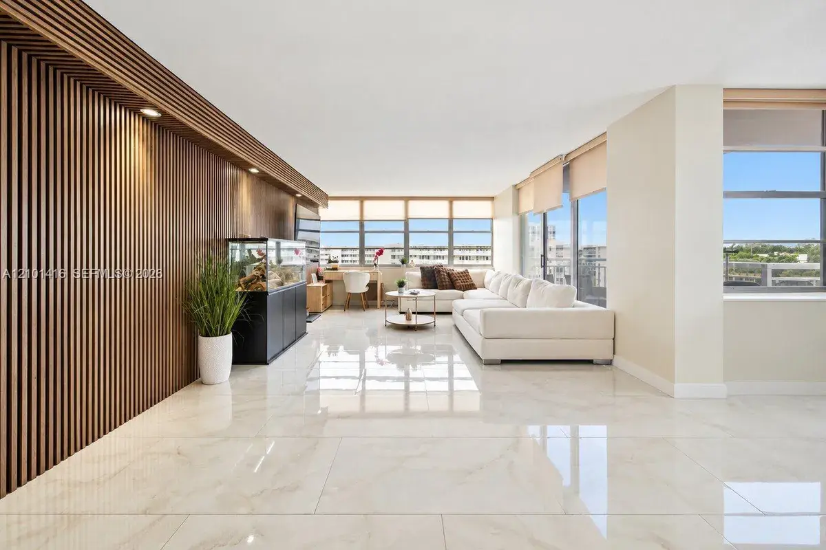 18011 Biscayne Blvd # 505, Aventura FL 33160