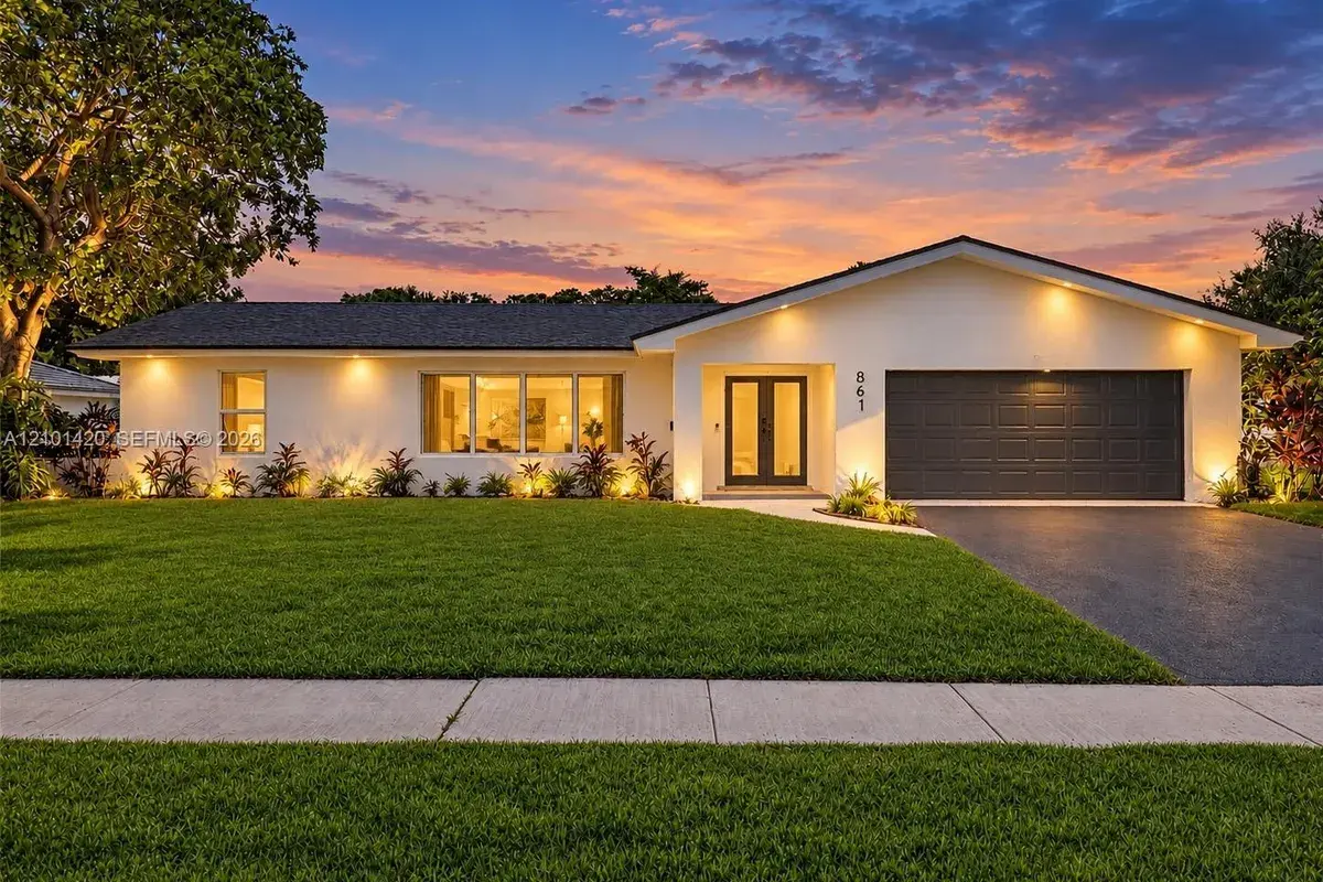 861 NW 72nd Ave, Plantation FL 33317