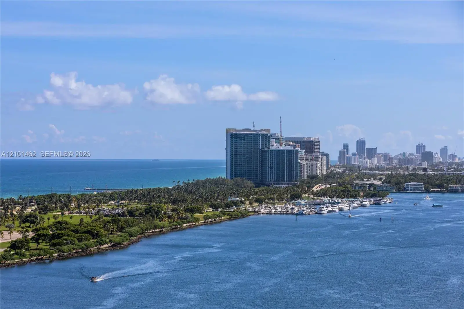 500 Bayview Dr, Sunny Isles Beach FL 33160