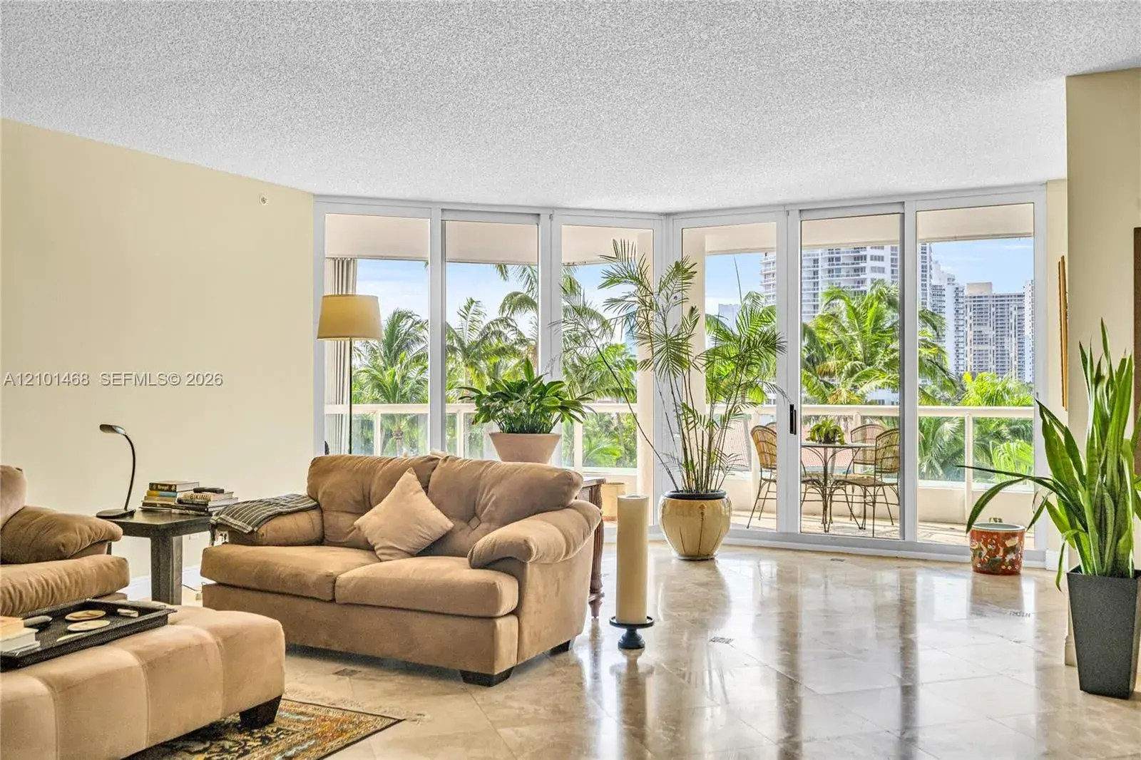 21050 Point Pl # 502, Aventura FL 33180