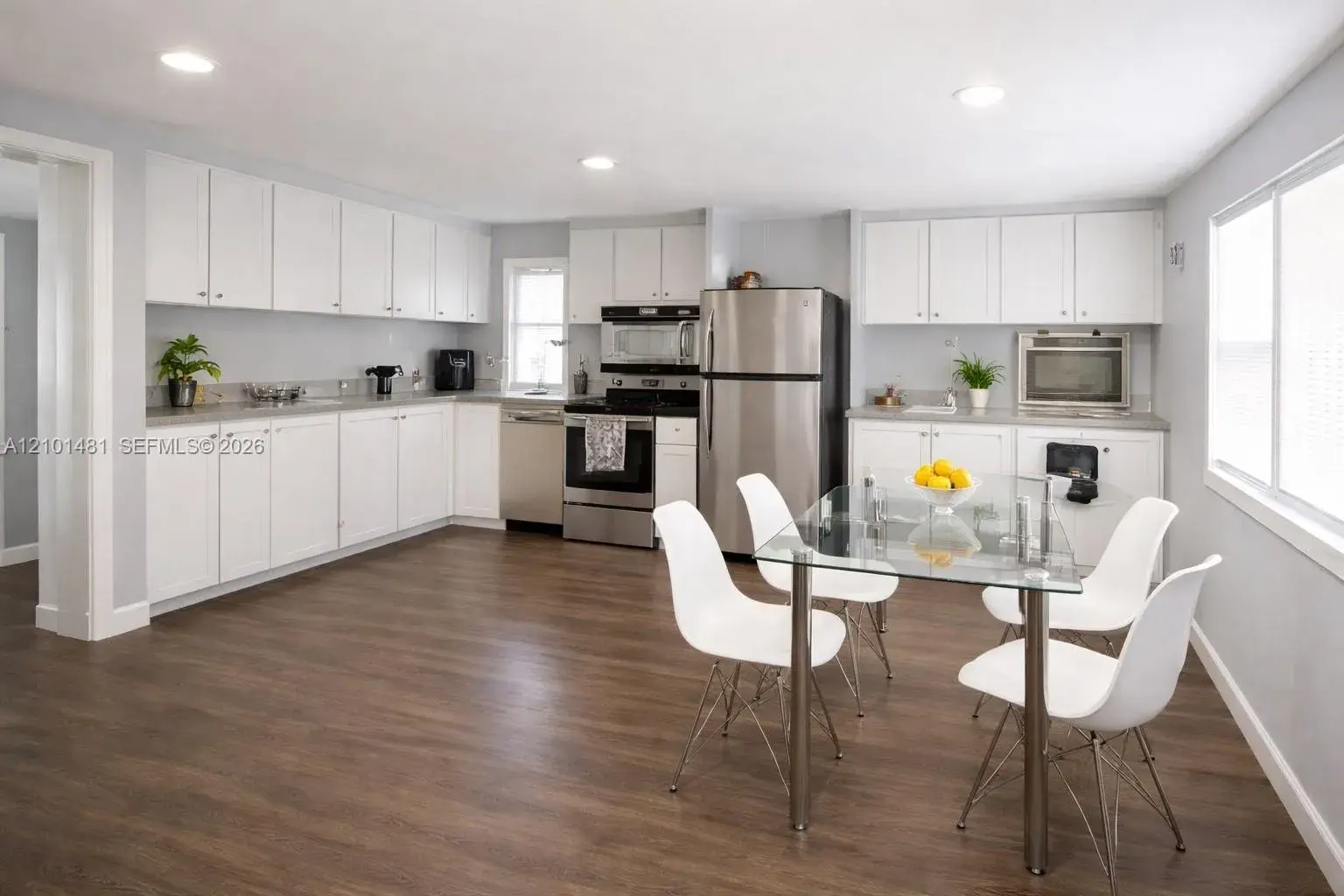 3120 W Hallandale Beach Blvd #613, Hallandale Beach FL 33009