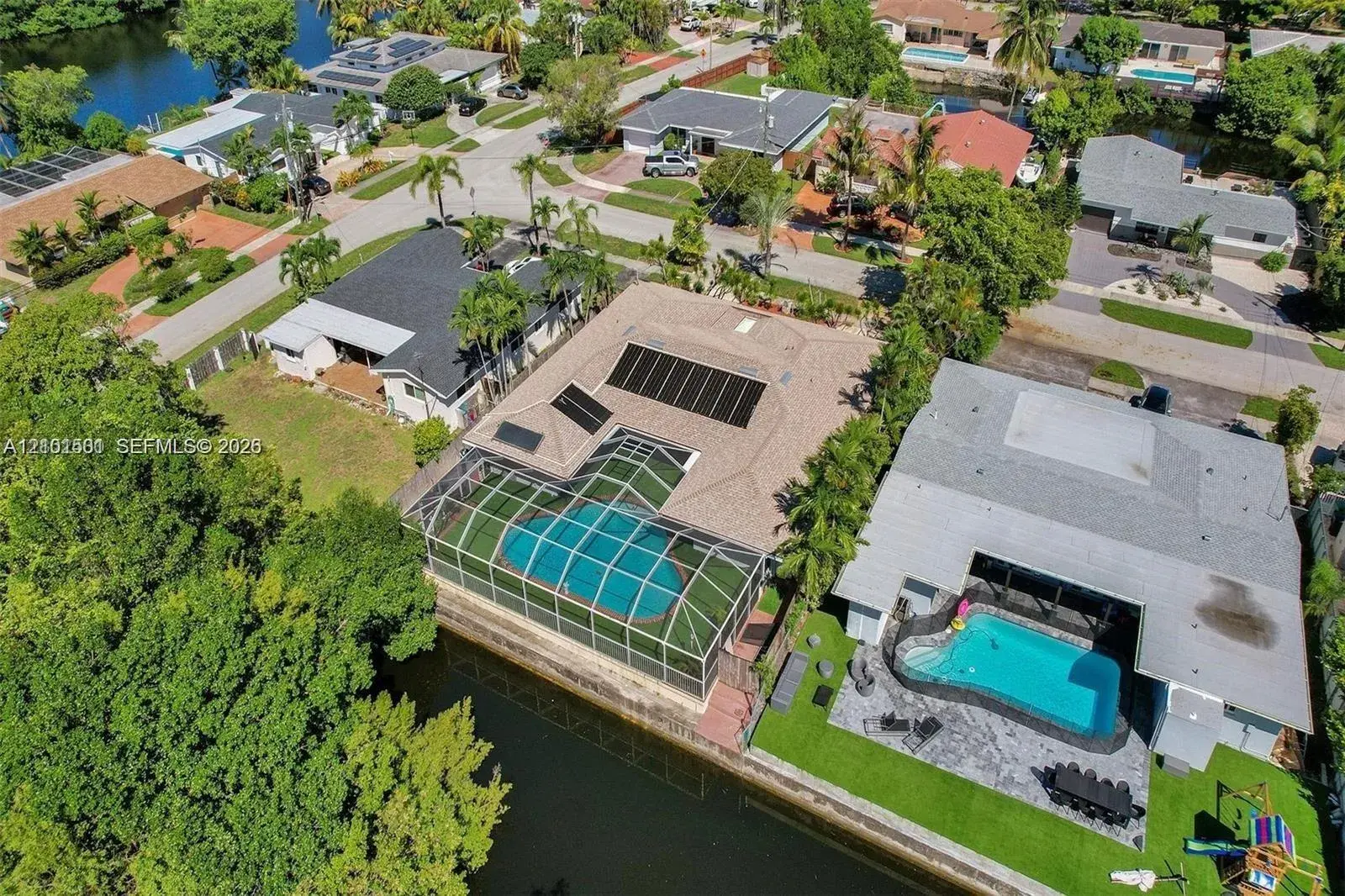 2310 NE 195th St, Miami FL 33180