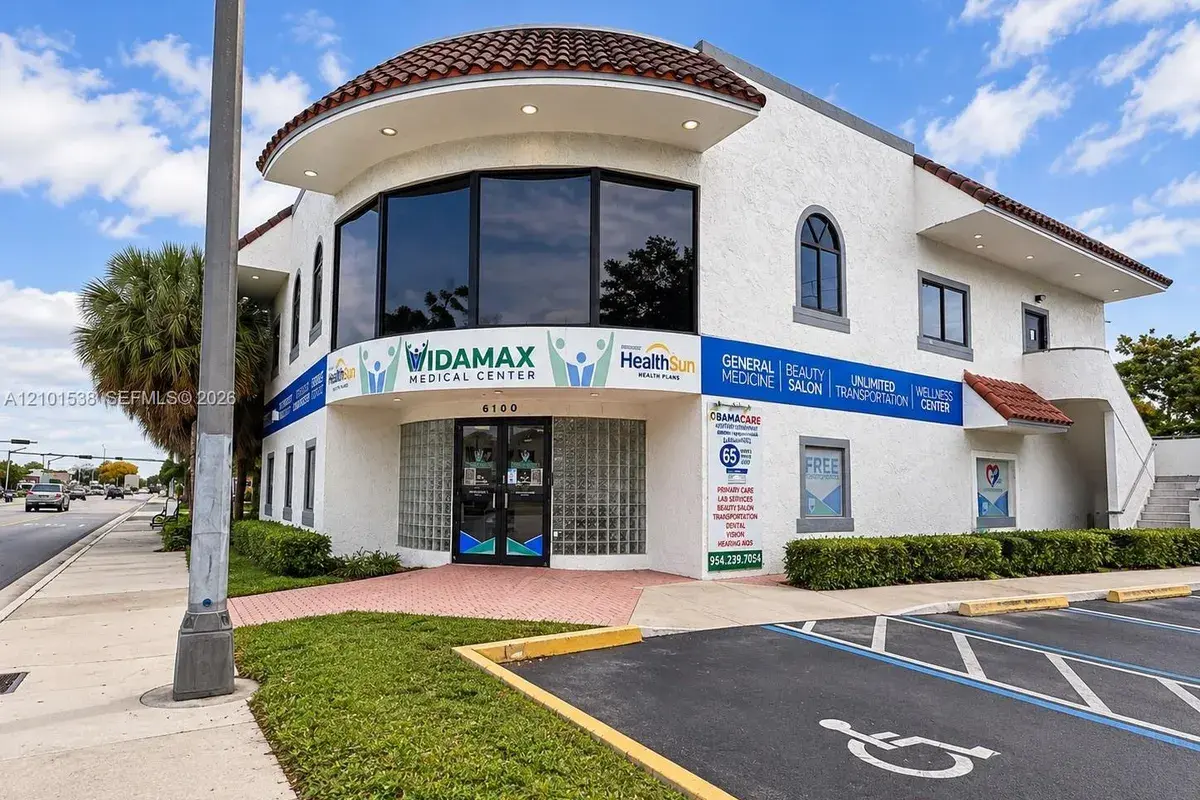 6109 Pembroke Rd, Hollywood FL 33023