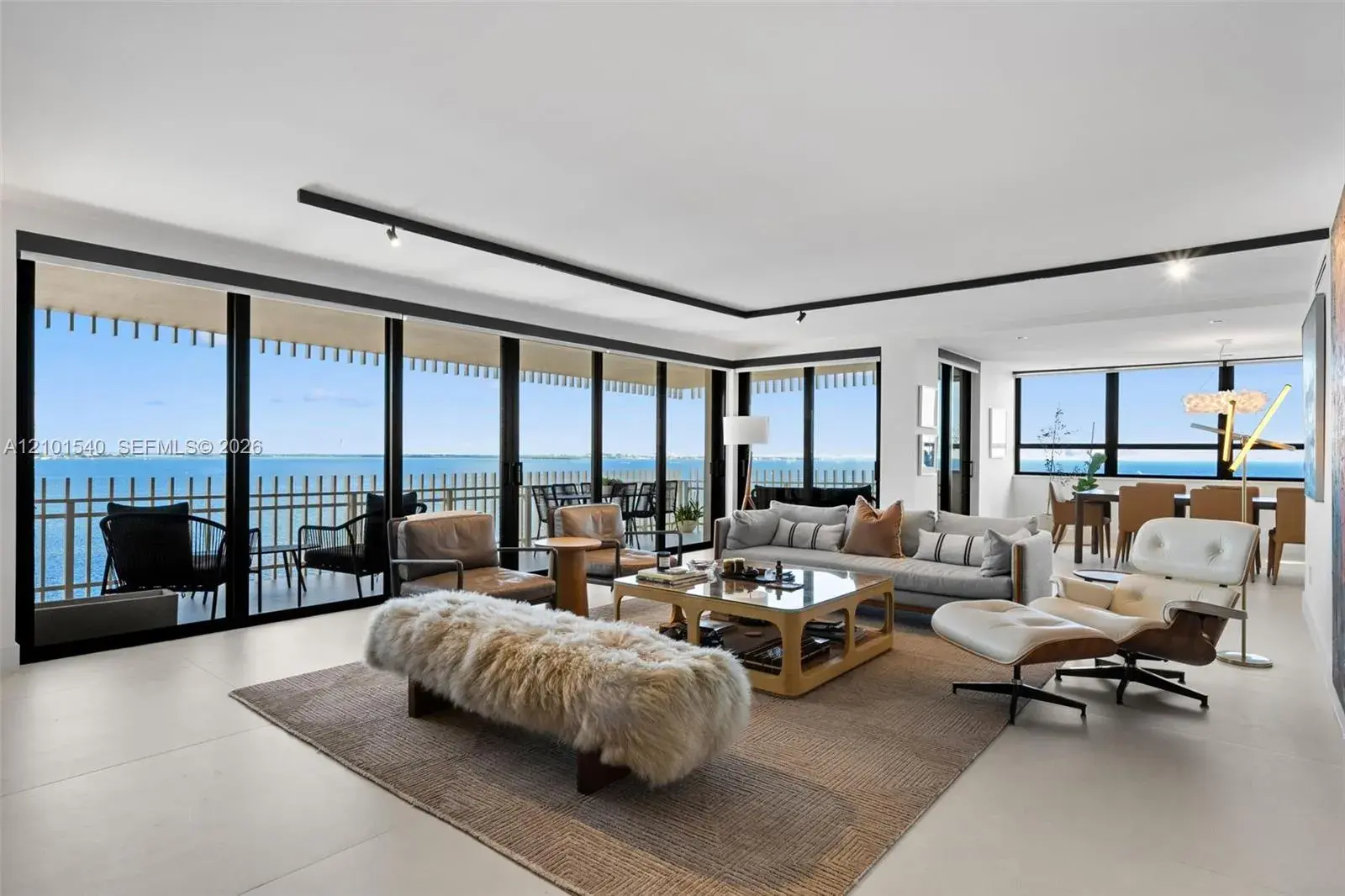 3 bedroom 2 bath Residential for sale at 3 Grove Isle Dr # C1701, Miami FL 33133