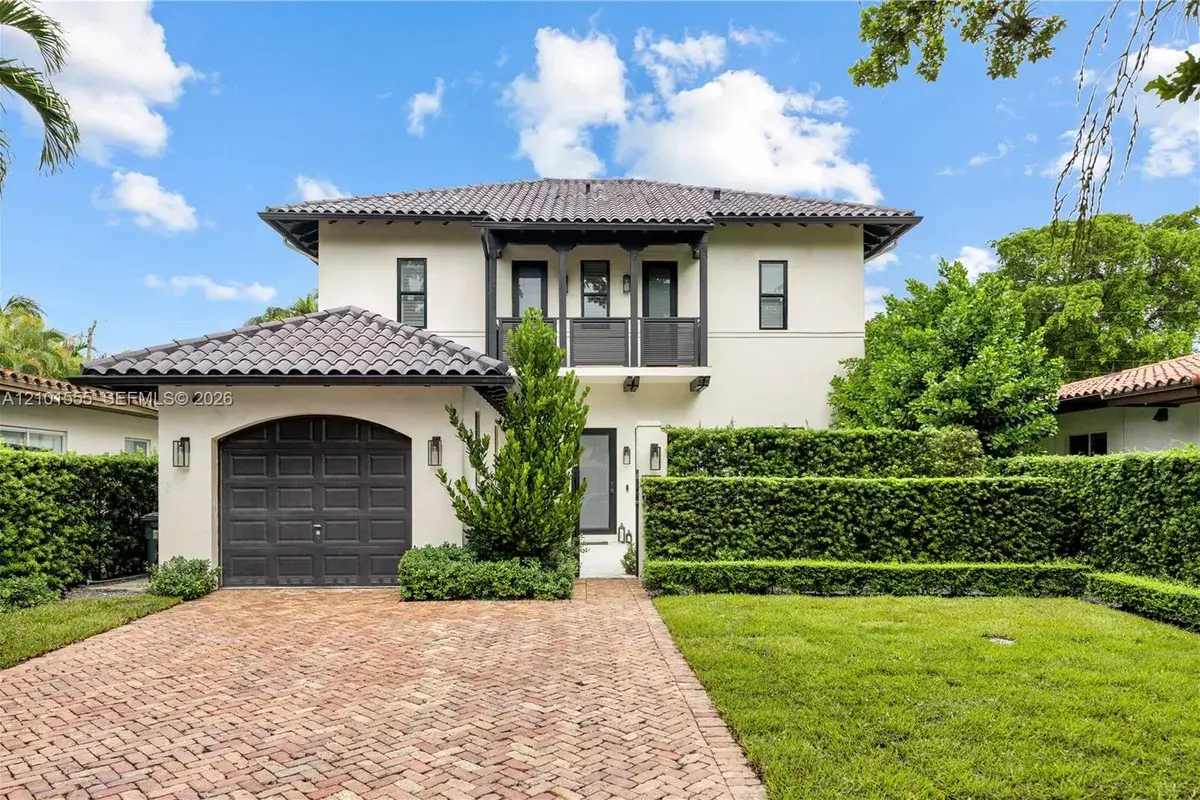 705 Madeira Ave, Coral Gables FL 33134