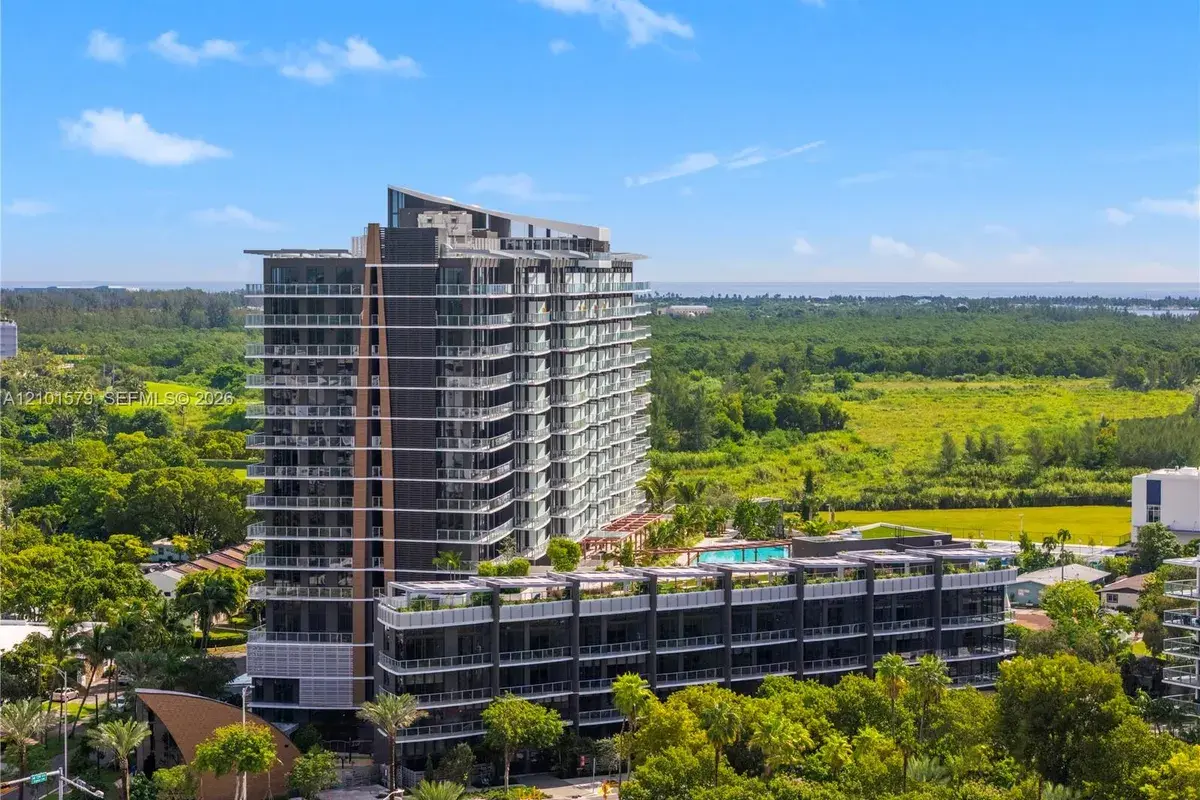 13899 Biscayne Blvd # 1021, North Miami Beach FL 33181
