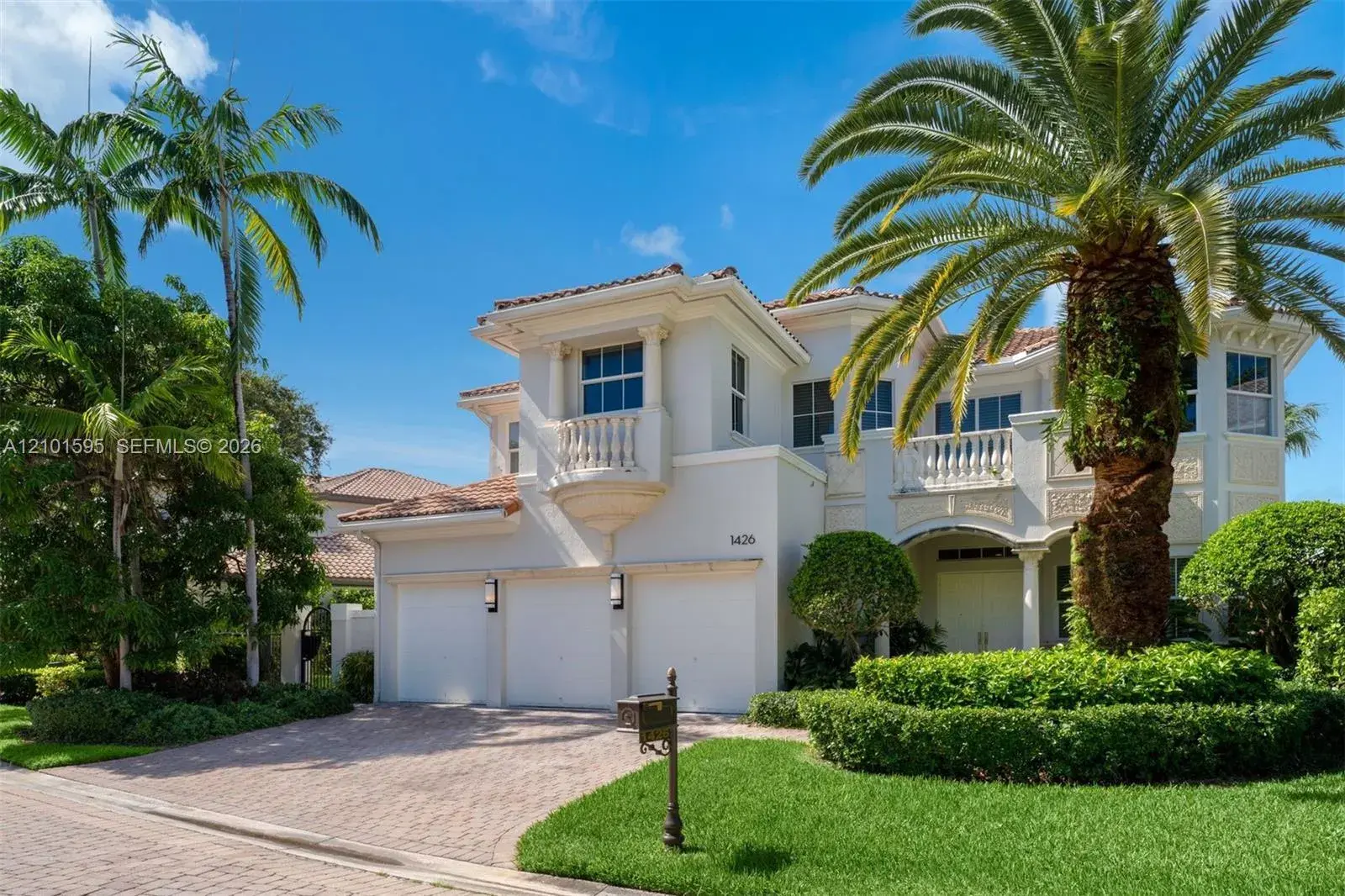 1426 Commodore Way, Hollywood FL 33019
