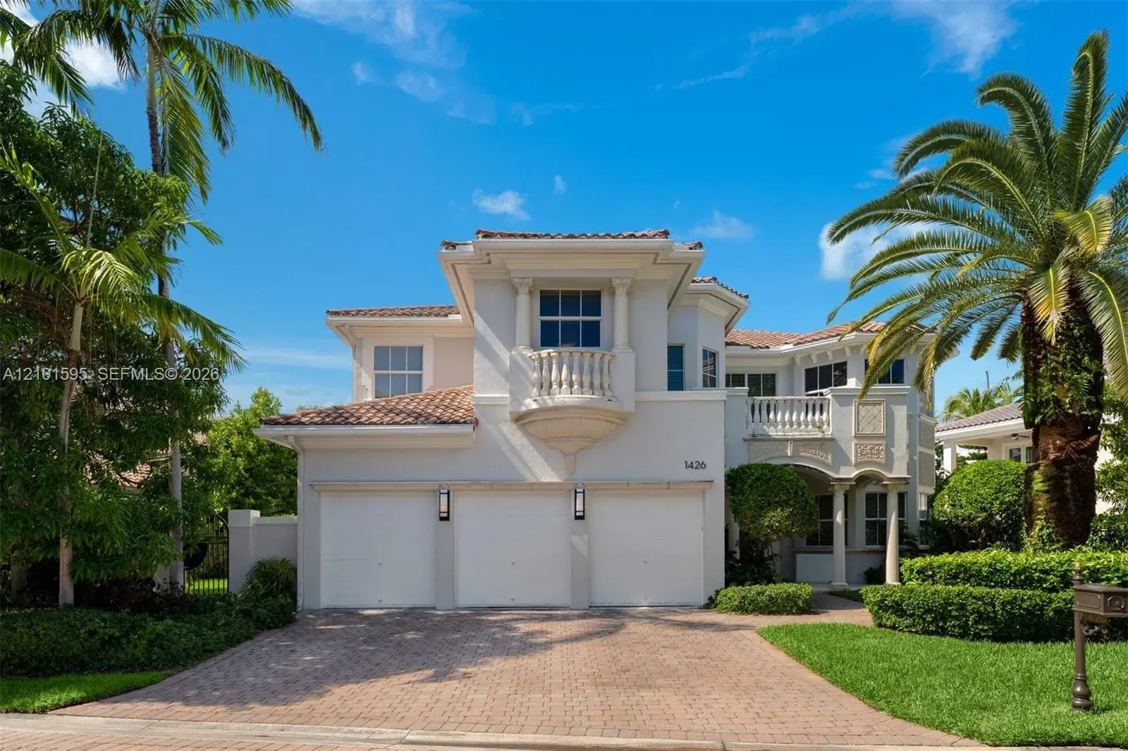 1426 Commodore Way, Hollywood FL 33019