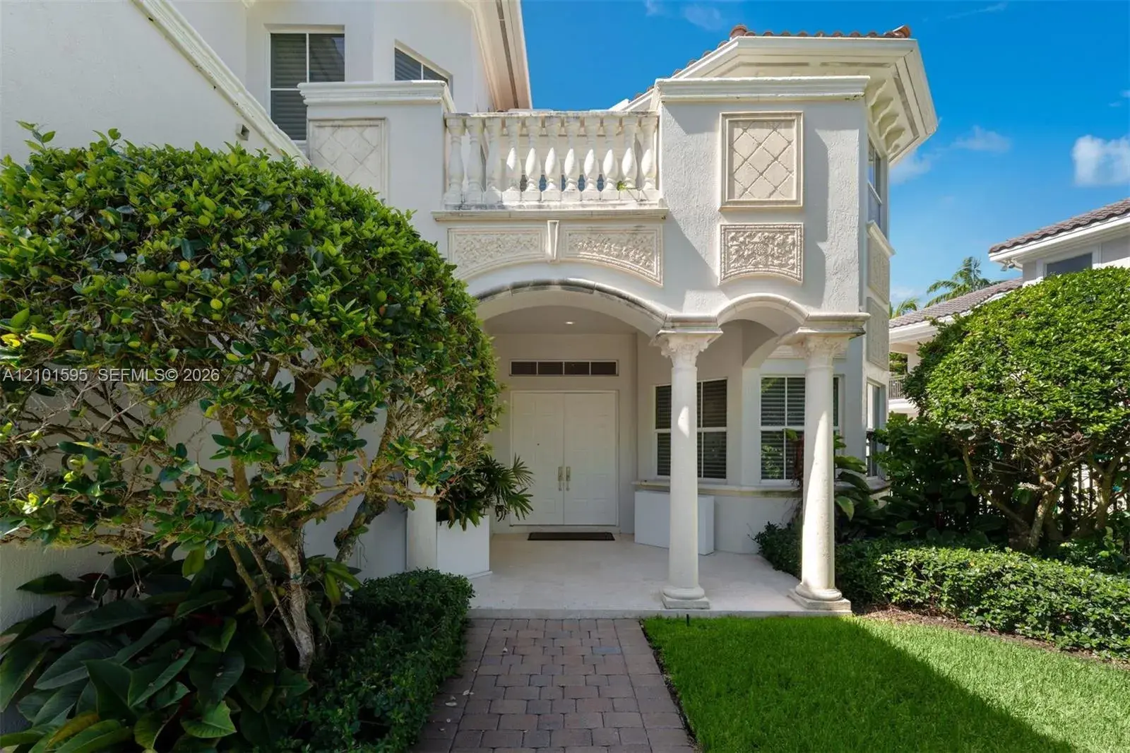 1426 Commodore Way, Hollywood FL 33019