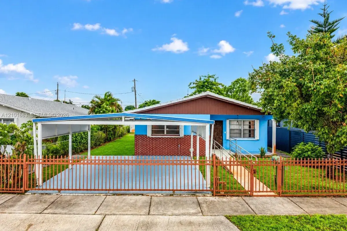320 E 19th St, Hialeah FL 33010