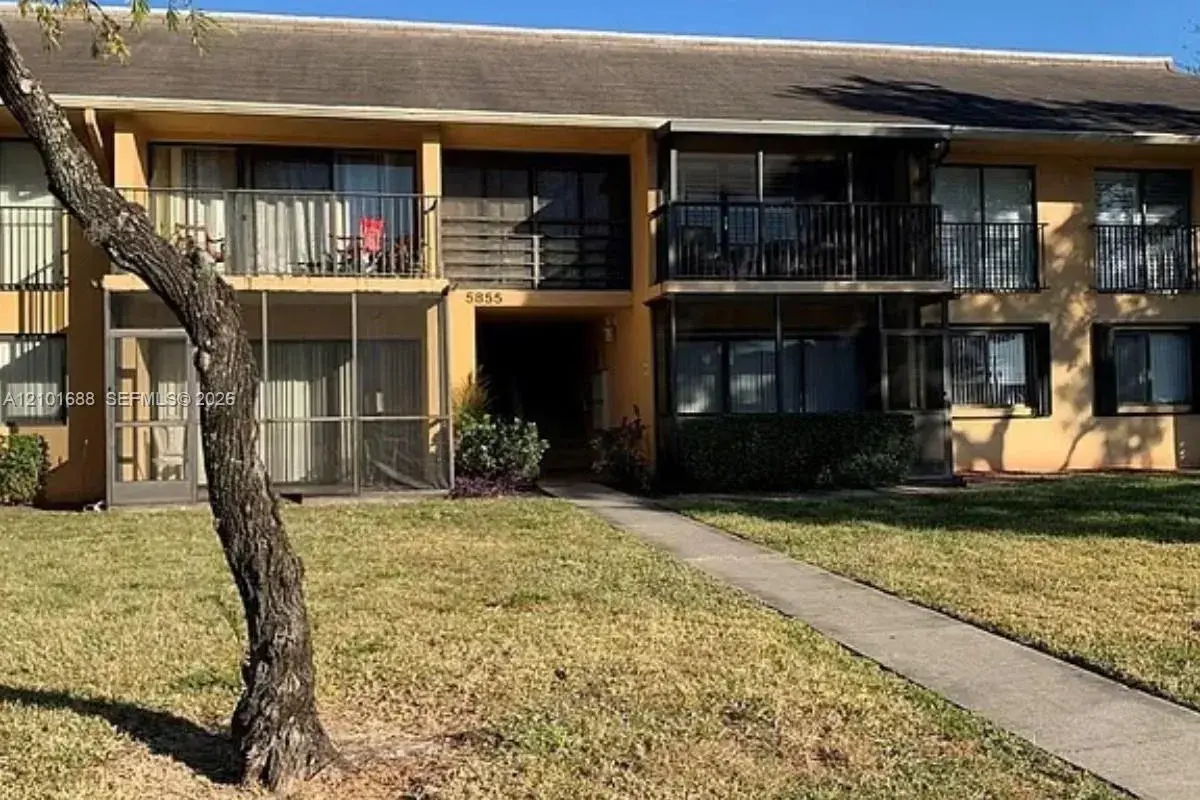 5855 Washington St # 90, Hollywood FL 33023