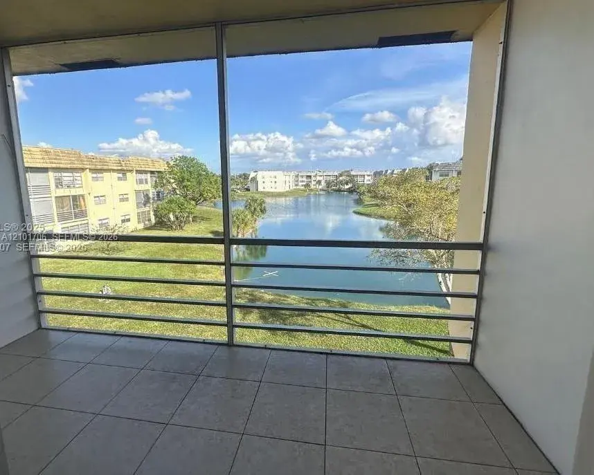 8400 Sunrise Lakes Blvd # 310, Sunrise FL 33322