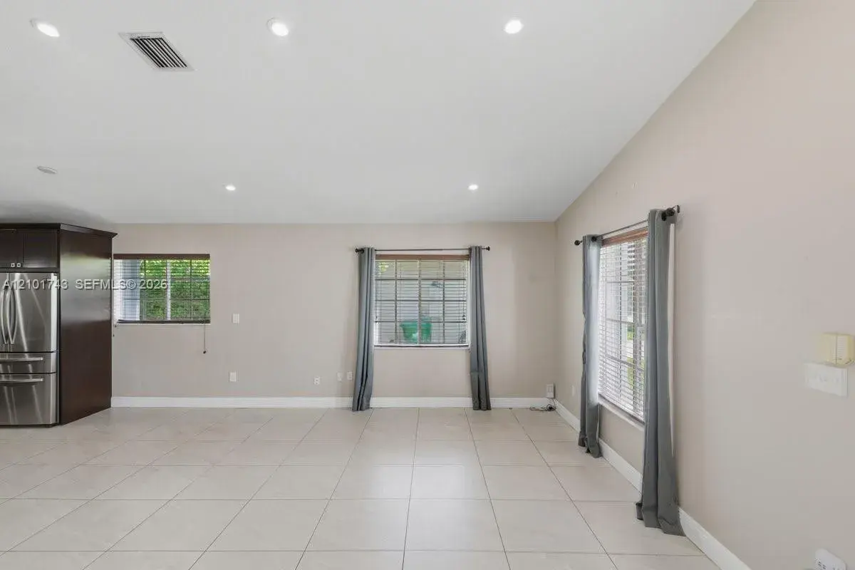 20221 SW 85th Ct, Cutler Bay FL 33189