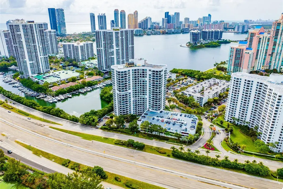 3400 NE 192 ST # 1905, Aventura FL 33180