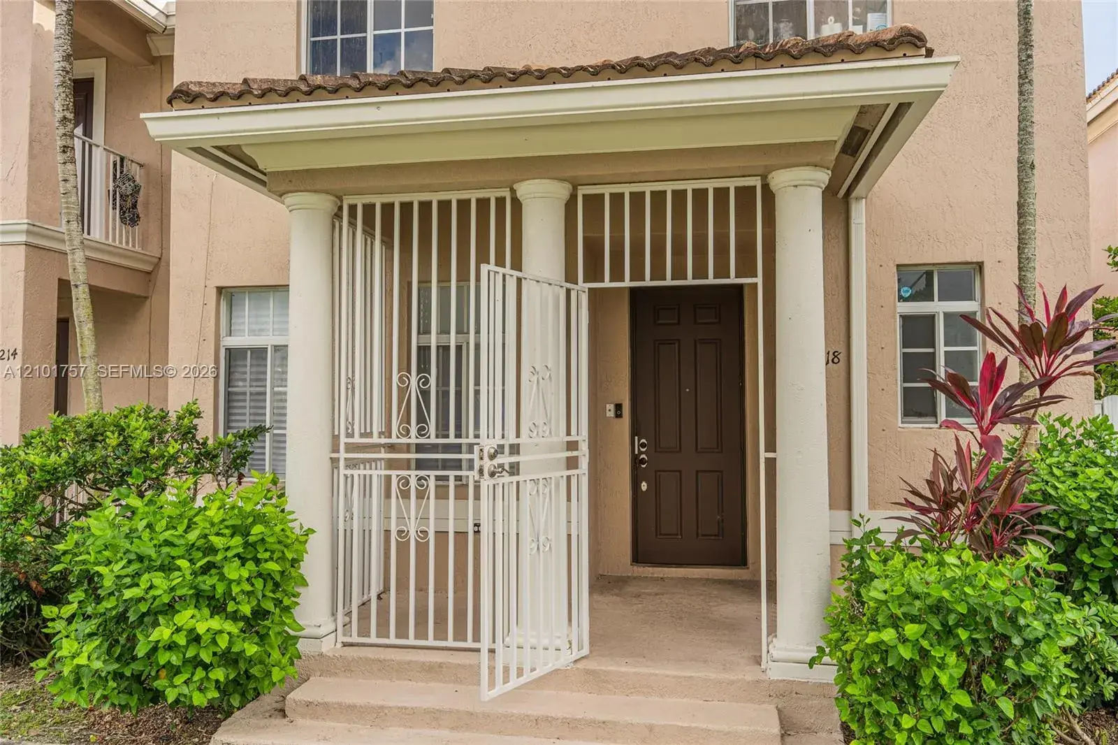 14218 SW 272nd St, Homestead FL 33032