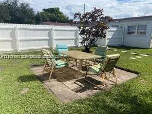 7121 Taft St # B, Hollywood FL 33024