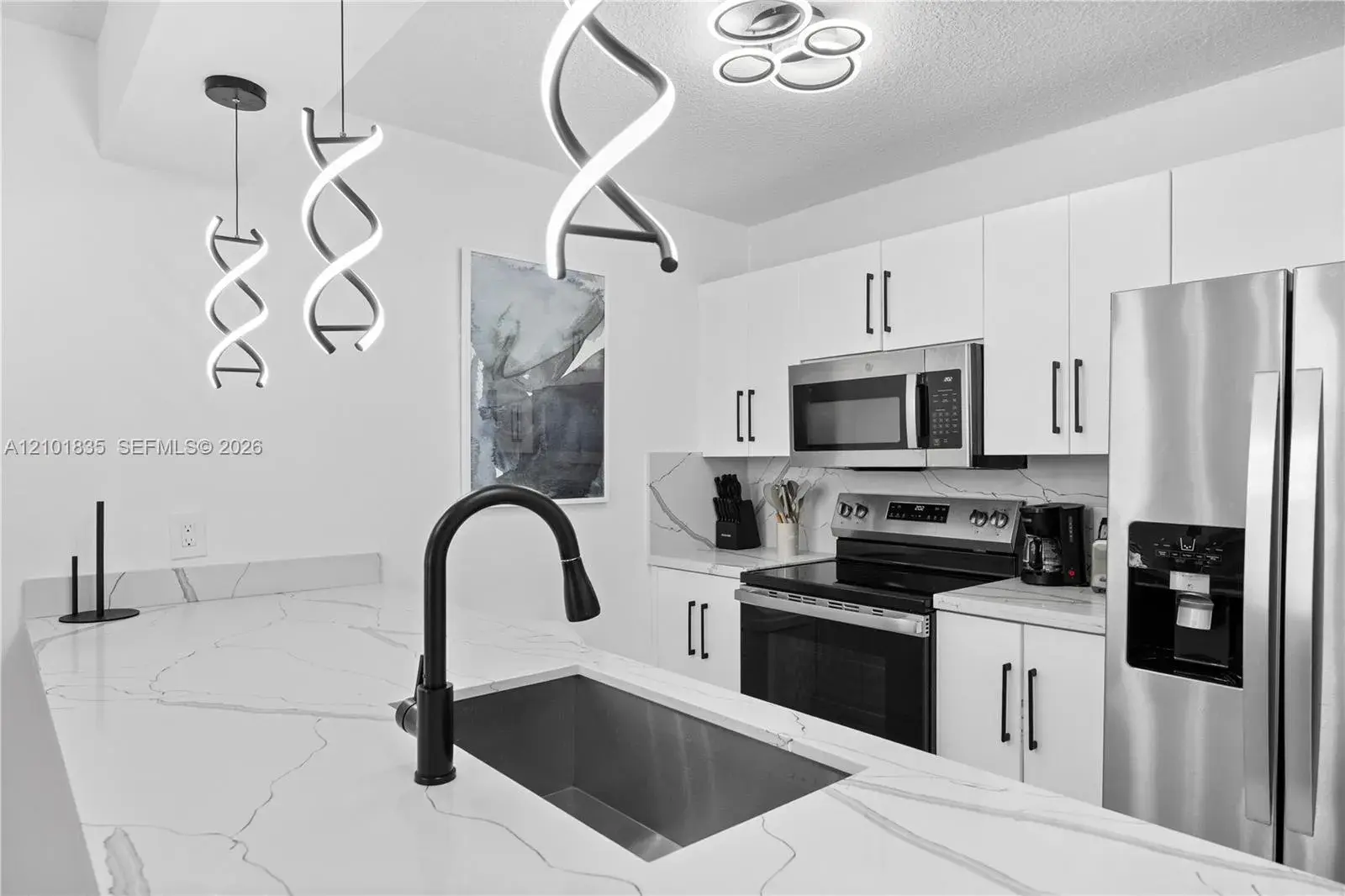 1200 Brickell Bay Dr # 1907, Miami FL 33131