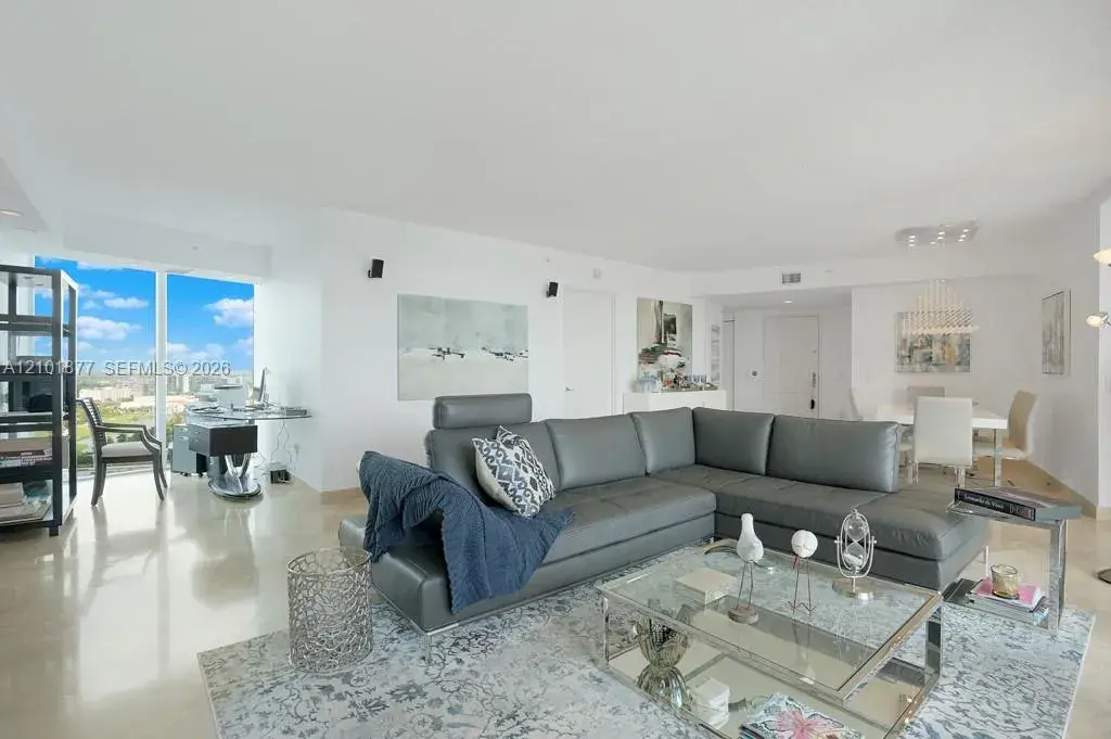 3370 Hidden Bay Dr # 2310, Aventura FL 33180