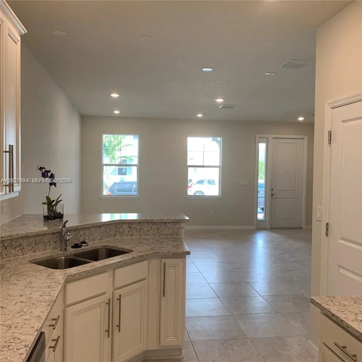 4920 Eucalyptus Dr # 3, Hollywood FL 33021