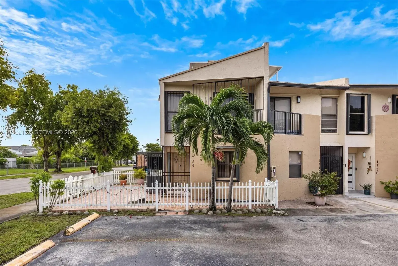 1746 W 58th St # 1746, Hialeah FL 33012