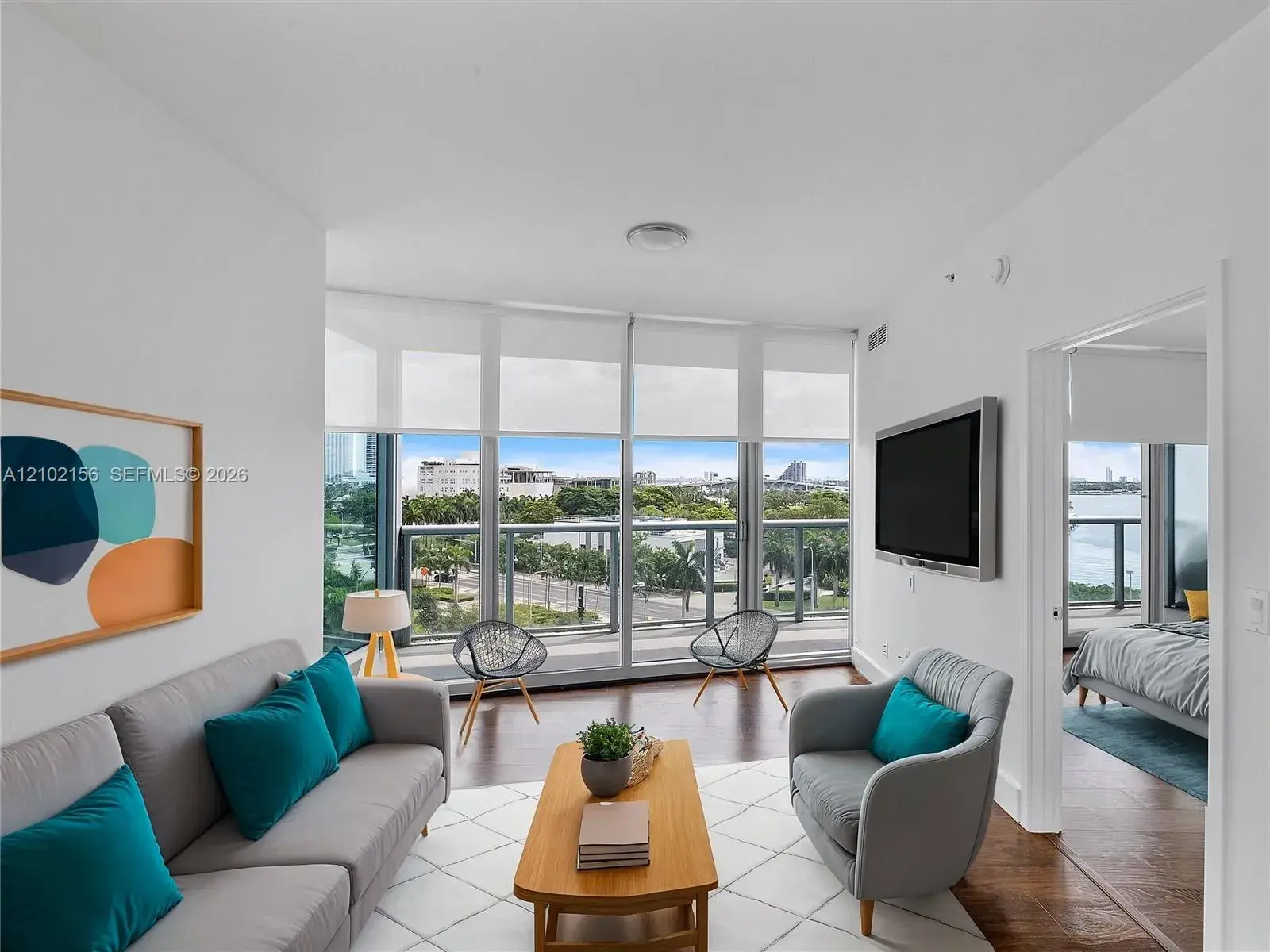 888 Biscayne Blvd # 612, Miami FL 33132