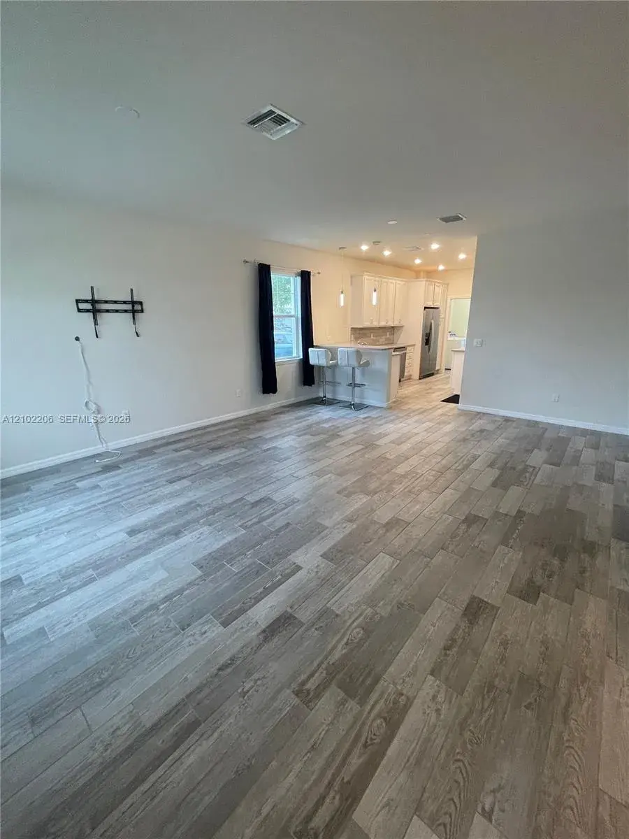4860 Eucalyptus Dr # 1, Hollywood FL 33021