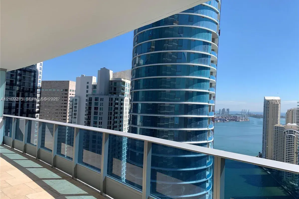 200 Biscayne Boulevard Way # 3905, Miami FL 33131